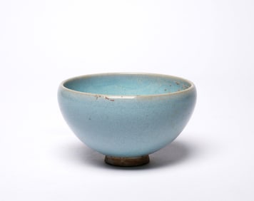 A JUN WARE SKY-BLUE GLAZED BOWL