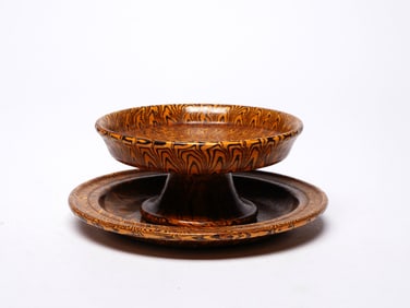 A SET OF JIAOTAI (MARBLED) STEM DISHES