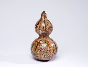 A JIAOTAI (MARBLED) GOURD