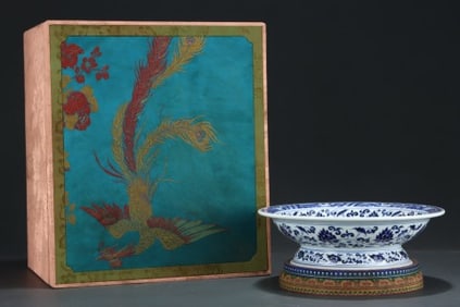 Blue and White Flower Branch Pattern Porcelain Plate