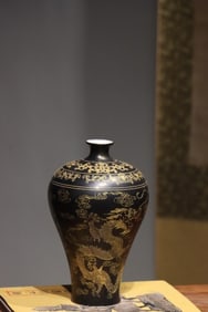 Yaozhou Ware Gold Drawing Dragon Pattern Porcelain Vase