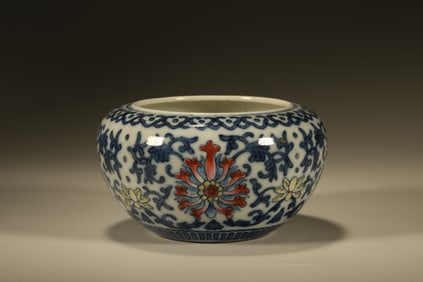 Doucai Flower Pattern Porcelain Washer