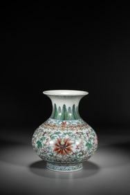 Doucai Flower Pattern Porcelain Vase