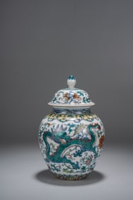 Doucai Flower and Dragon Pattern Porcelain Lid Pot