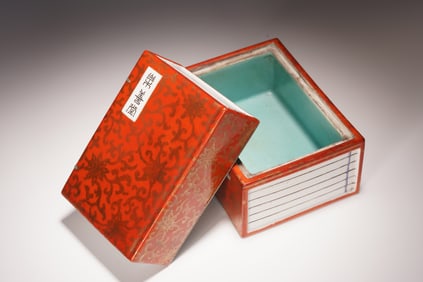 Orange Draw Gold Drawing Flower Pattern Porcelain Lid Box