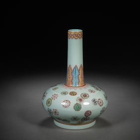 Famille Rose Flower Pattern Porcelain Vase