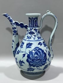 Blue and White Flower Pattern Porcelain Pot