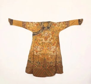 Silk Embroidery Dragon and Cloud Pattern Dragon Robe