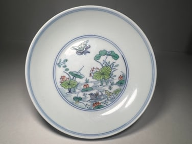 Doucai Flower and Bird Pattern Porcelain Plate