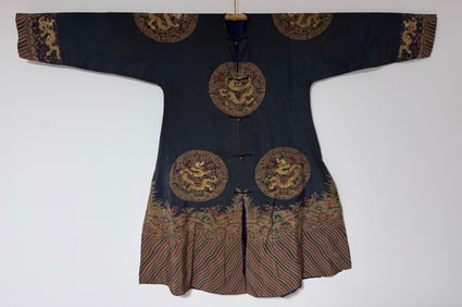 Silk Embroidery Dragon and Cloud Pattern Dragon Robe