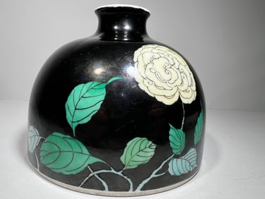 Famille Rose Flower Pattern Porcelain Zun