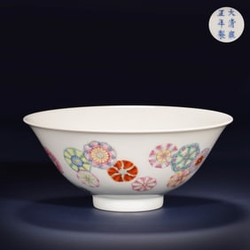 Famille Rose Flower Pattern Porcelain Bowl