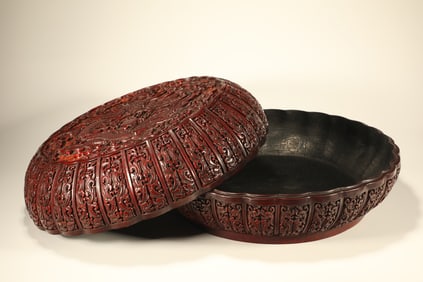 Lacquerware Red Carved Dragon Pattern Lid Box