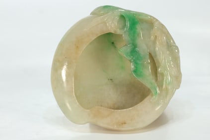 Jadeite Carved Bat Shape Washer