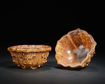 Pair of White Crystal Inlaid Gilt Silver and Gem Stone Carved Flower Pattern Bowl