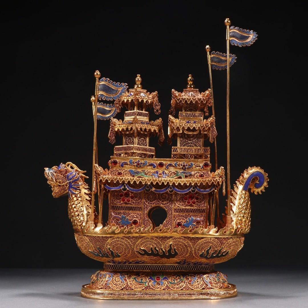 Gilt Silver Inlaid Gem Stone Carved Dragon Shape Boat Figure: Gilt Silver Inlaid Gem Stone Carved Dragon Shape Boat Figure (34 x 27cm,Weight 1754g)