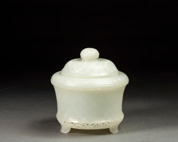Jade Carved Flower Pattern Lid Pot