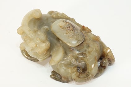 Jade Carved Beast Shape Lid Box
