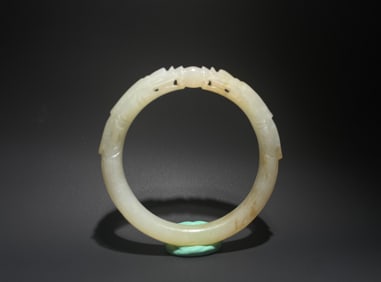 Jade Carved Dragon Shape Bangle