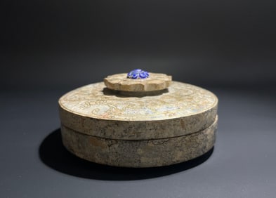 Jade Gold Inlaid Carved Dragon Pattern Lid Box