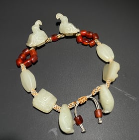 Jade Carved Beast Face Pattern Bead Bracelet