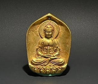 Gilt Silver Sakyamuni Pattern Pendant