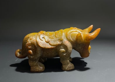 Jade Carved Beast Shape Ornament
