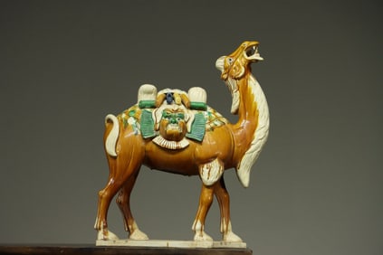 Sancai Camel Shape Pottery Figure