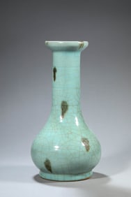 A Plum-Green Glazed 'Splashed-Brown' Dish-Mouth Vase