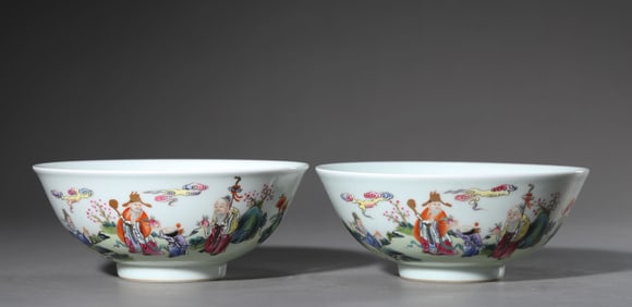 A Pair Of Famille-Rose 'Narrative Scene' Bowls
