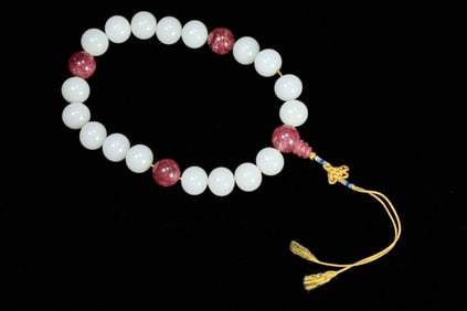 A Jade Bead Bracelet