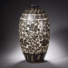 A Ding Ware Incised Vase,Meiping