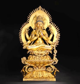 A Gilt Bronze Guanyin Statue