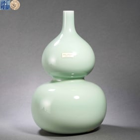A Powder Blue Glazed Gourd Vase