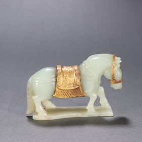 Jade Inlaid Solid Gold Carved Flower Pattern Horse Shape Figure