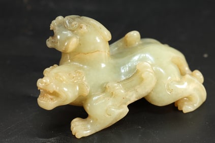 Jade Carved Beast Shape Ornament