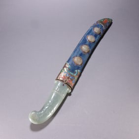 Gilt Bronze Inlaid Jade Carved Flower Pattern Sword