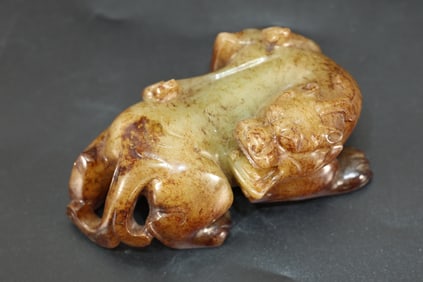 Jade Carved Beast Shape Ornament