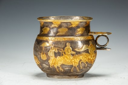 Gilt Silver Carved Cloud and Character Story Pattern Pot