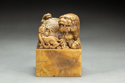 Shoushan Tianhuang Carved Beast Shape Stone Seal