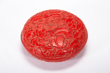 Lacquerware Red Carved Flower Pattern Lid Box
