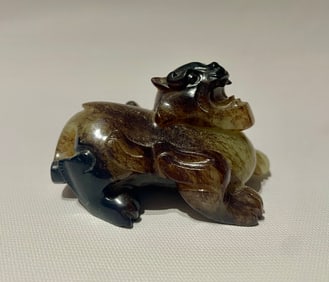 Jade Carved Beast Shape Ornament