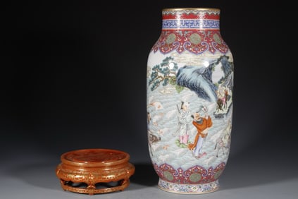 Famille Rose The Eight Immortals Pattern Porcelain Vase