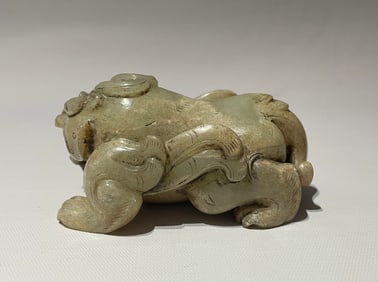 Jade Carved Beast Shape Ornament