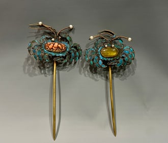 Pair of Gilt Silver Inlaid Gem Stone Carved Crab Pattern Hairpin