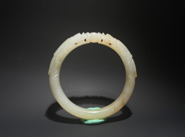Jade Carved Dragon Shape Bangle