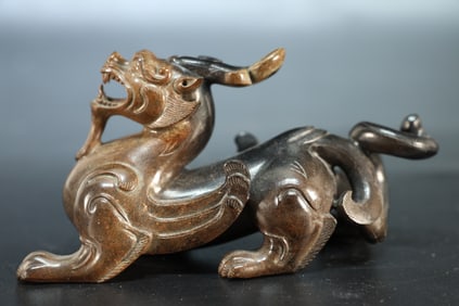 Jade Carved Beast Shape Figure