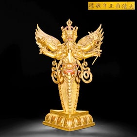 A GILT-BRONZE STATUE OF PROTECTOR