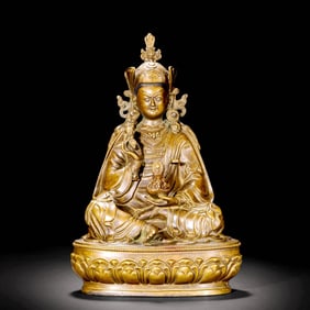 AN ALLOY BRONZE STATUE OF PADMASAMBHAVA
