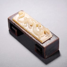 A JADE INKSTONE BED WITH CHILONG RELIEF